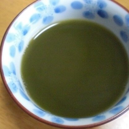 こんにちは・・・・・・
今朝もしっかり青汁緑茶飲みましたよ～～～
今月末、健診受けるので
少しでも健康に・・・・・・（笑）
(*^_^*)